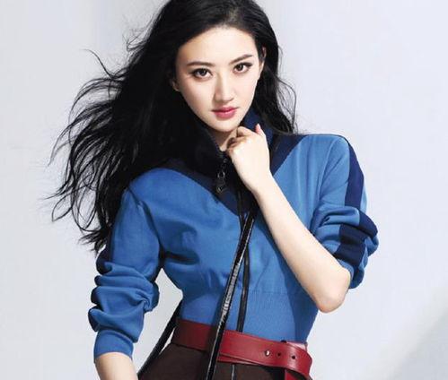 吃瓜她进娱乐圈却红了,她的逆袭之路  第2张